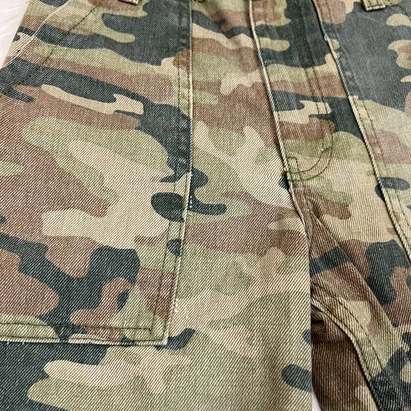 ✨SOLD✨Free People We The Free Remy Crop Pants In Moss - Picture 7 of 10